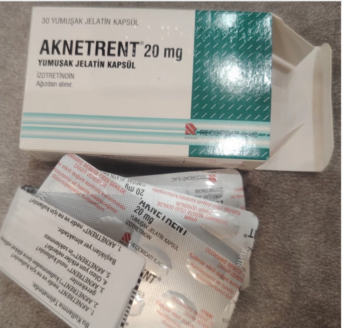 قرص راکوتان اصل ایزوترتینوئین (بدون هیچ گونه فارسی نویسی)